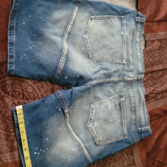 Distressed men shorts - Picture 4 of 6